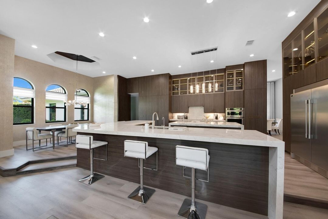 For Sale: $3,999,999 (4 beds, 3 baths, 4316 Square Feet)