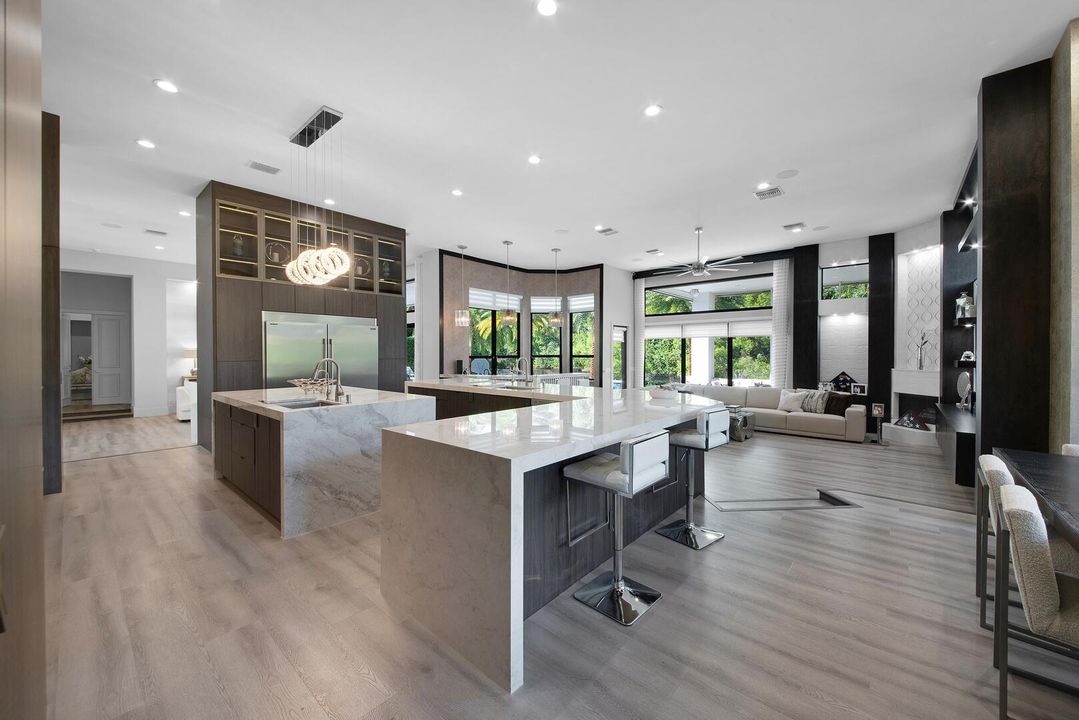 For Sale: $3,999,999 (4 beds, 3 baths, 4316 Square Feet)