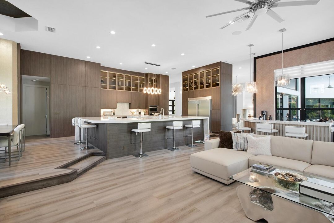 For Sale: $3,999,999 (4 beds, 3 baths, 4316 Square Feet)