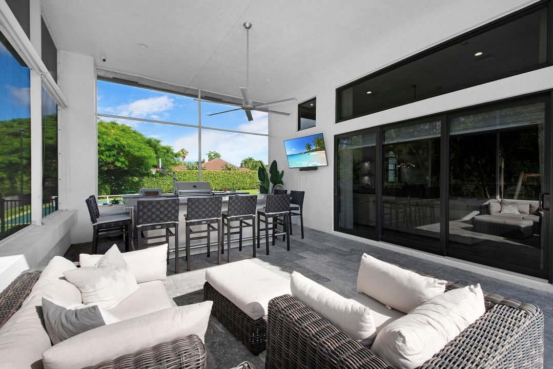 For Sale: $3,999,999 (4 beds, 3 baths, 4316 Square Feet)