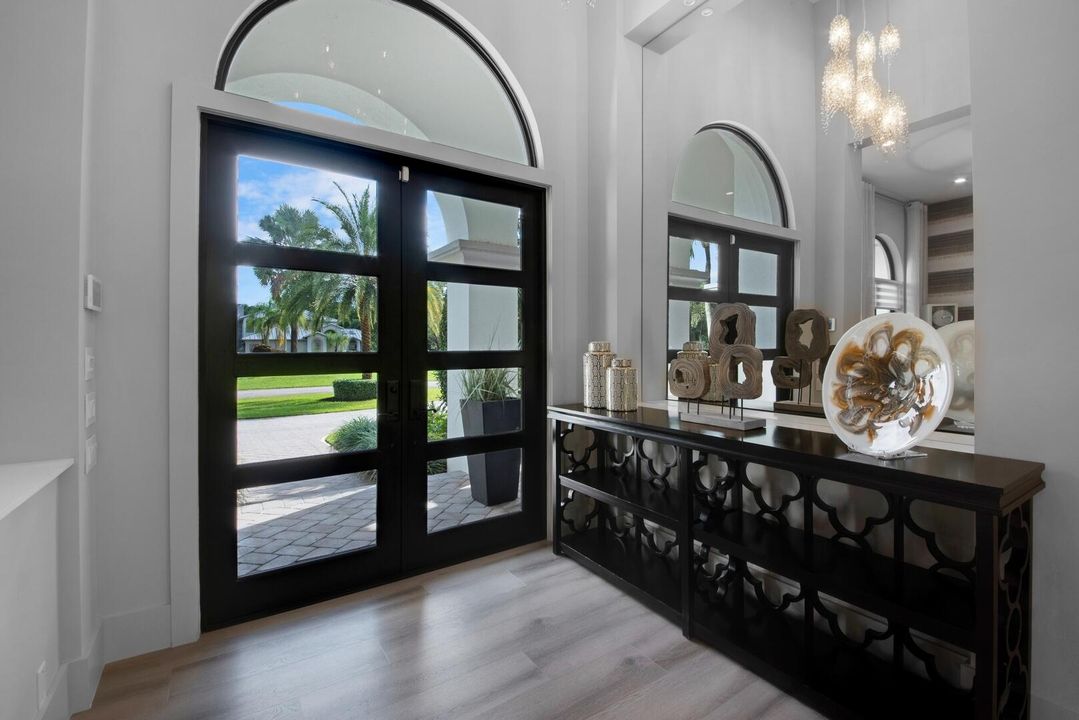 For Sale: $3,999,999 (4 beds, 3 baths, 4316 Square Feet)