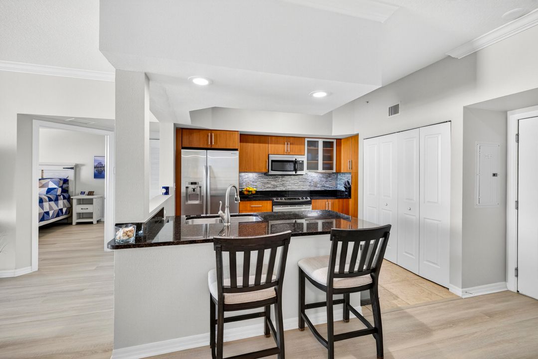 Active With Contract: $535,000 (2 beds, 2 baths, 1114 Square Feet)