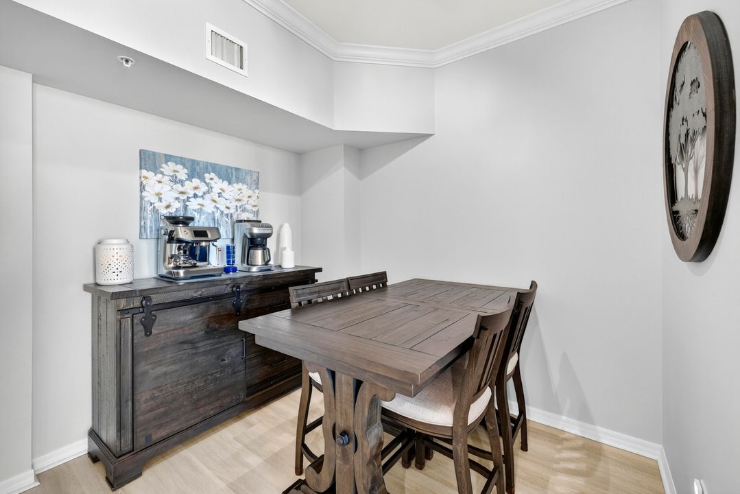 Active With Contract: $535,000 (2 beds, 2 baths, 1114 Square Feet)