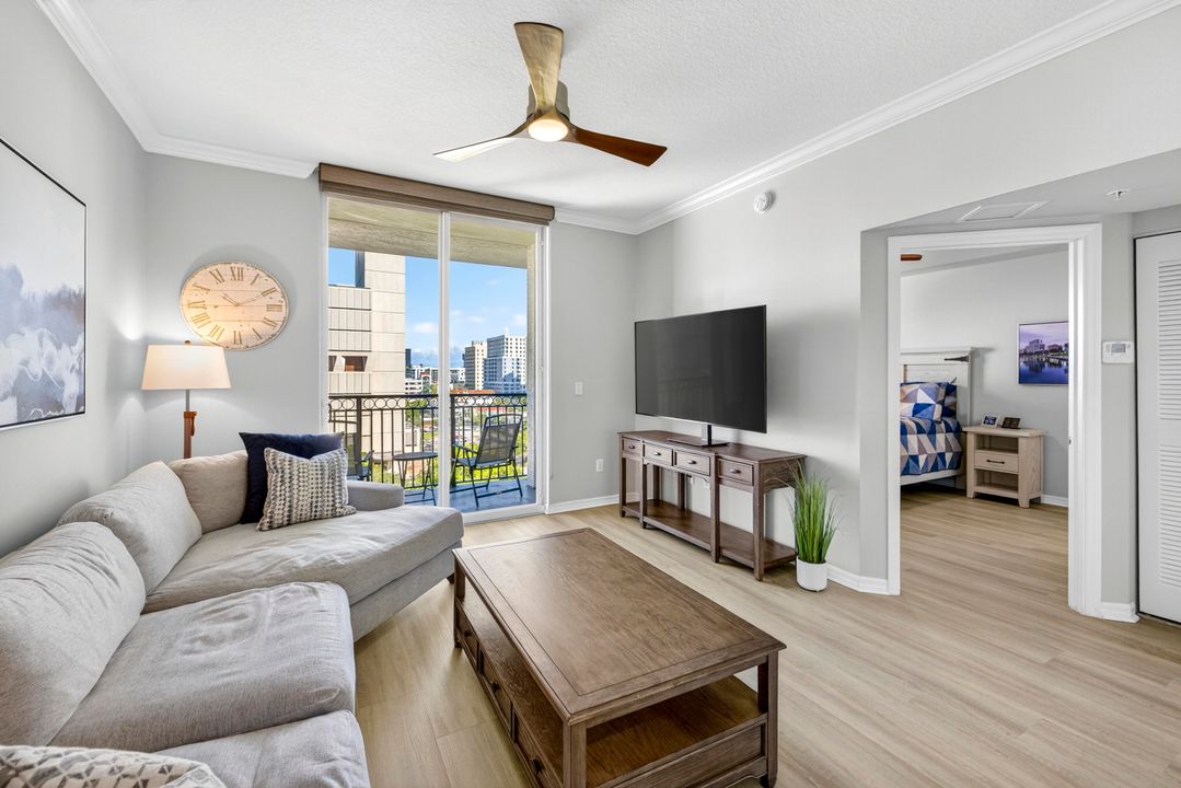 Active With Contract: $535,000 (2 beds, 2 baths, 1114 Square Feet)