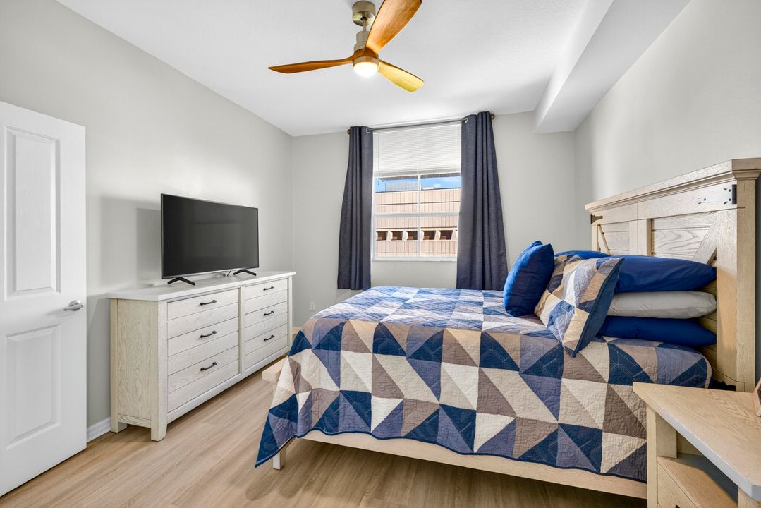 Active With Contract: $535,000 (2 beds, 2 baths, 1114 Square Feet)