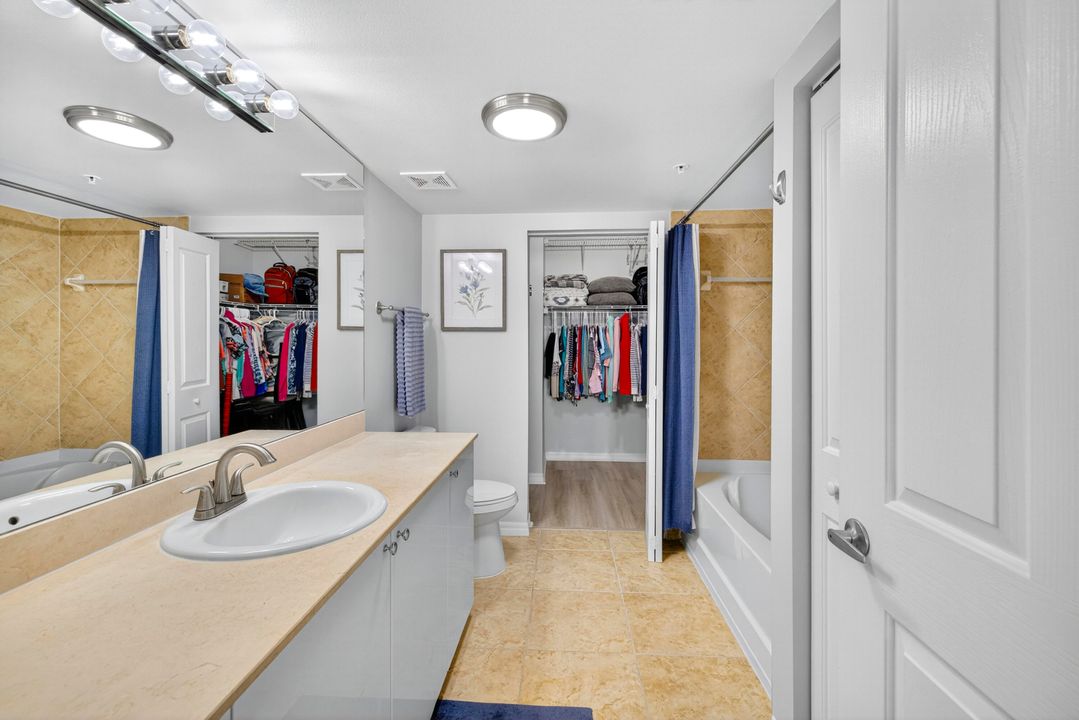 Active With Contract: $535,000 (2 beds, 2 baths, 1114 Square Feet)