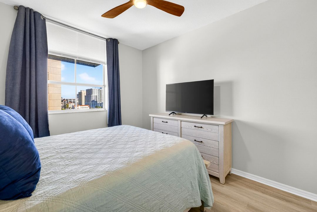 Active With Contract: $535,000 (2 beds, 2 baths, 1114 Square Feet)