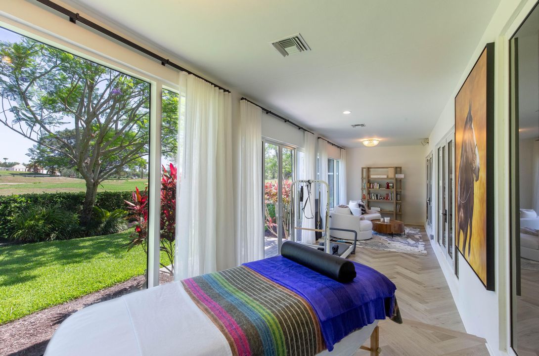 For Rent: $50,000 (6 beds, 7 baths, 5698 Square Feet)