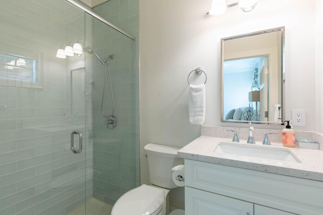 For Rent: $50,000 (6 beds, 7 baths, 5698 Square Feet)