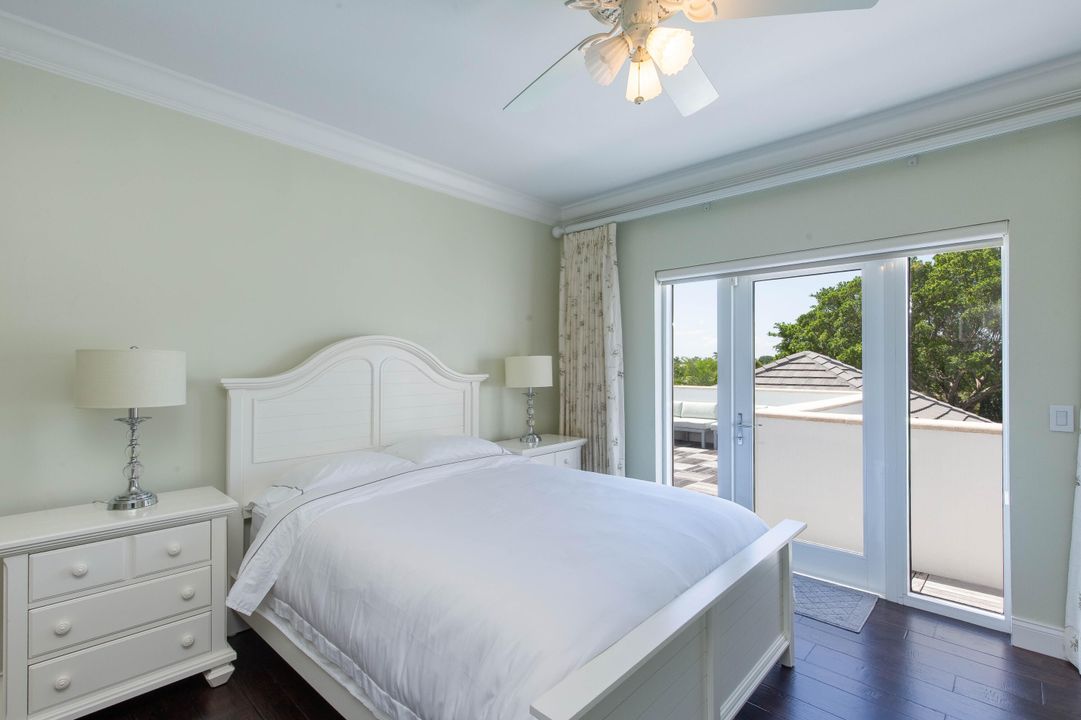 For Rent: $50,000 (6 beds, 7 baths, 5698 Square Feet)