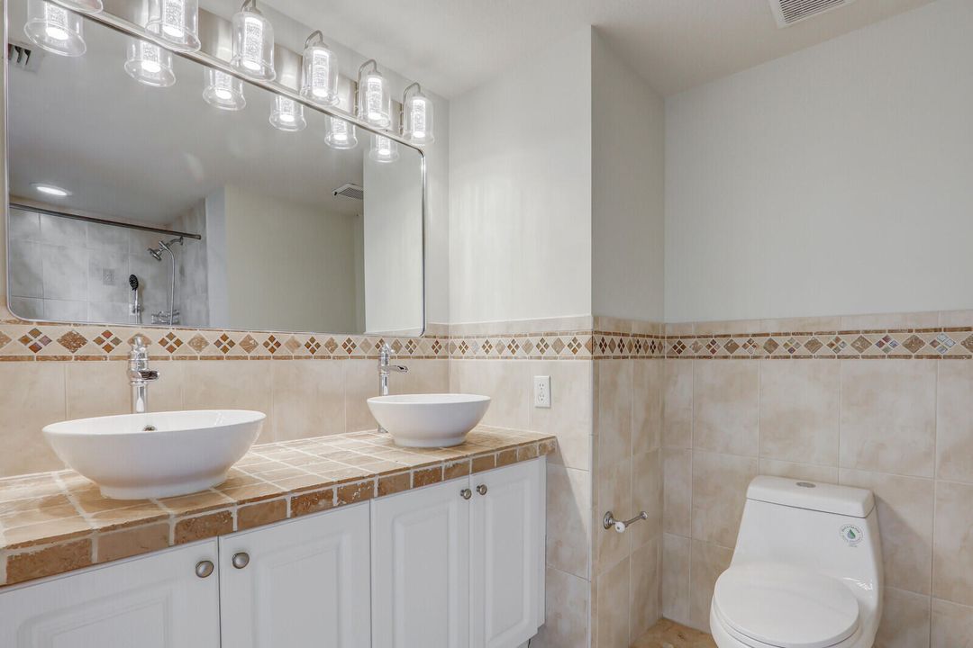 Под контрактом: $3,000 (3 спален, 2 ванн, 1454 Квадратных фут)