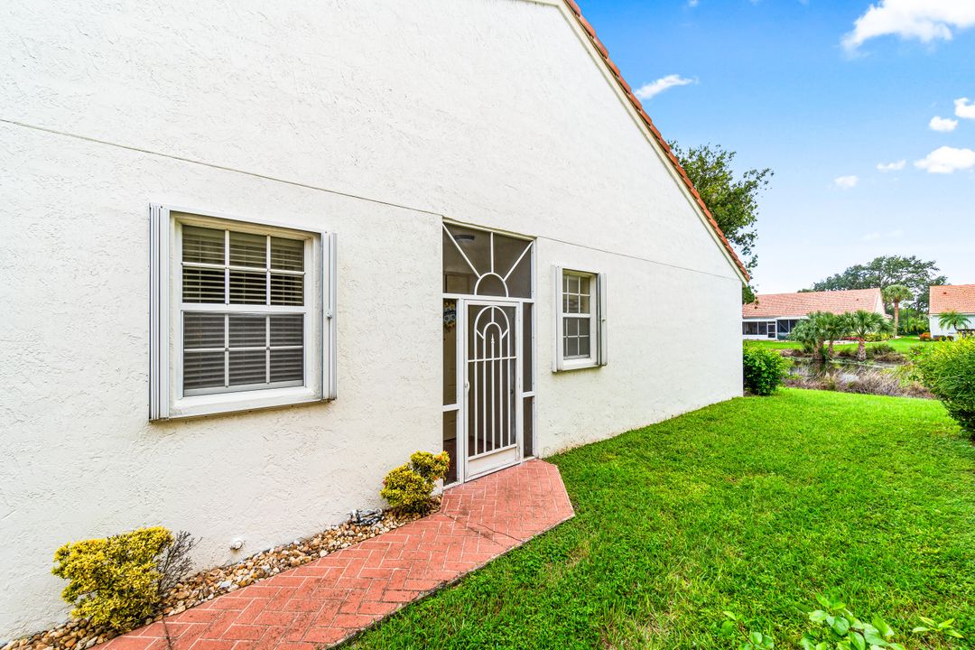 Active With Contract: $357,500 (2 beds, 2 baths, 1649 Square Feet)