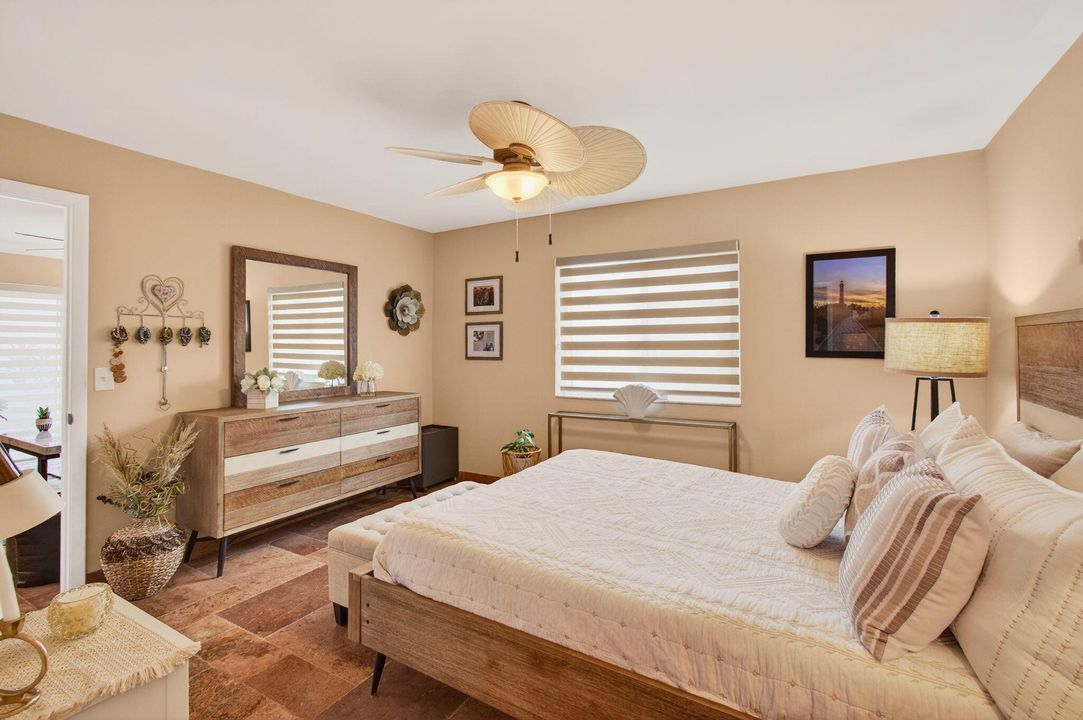 For Rent: $2,900 (2 beds, 2 baths, 1073 Square Feet)