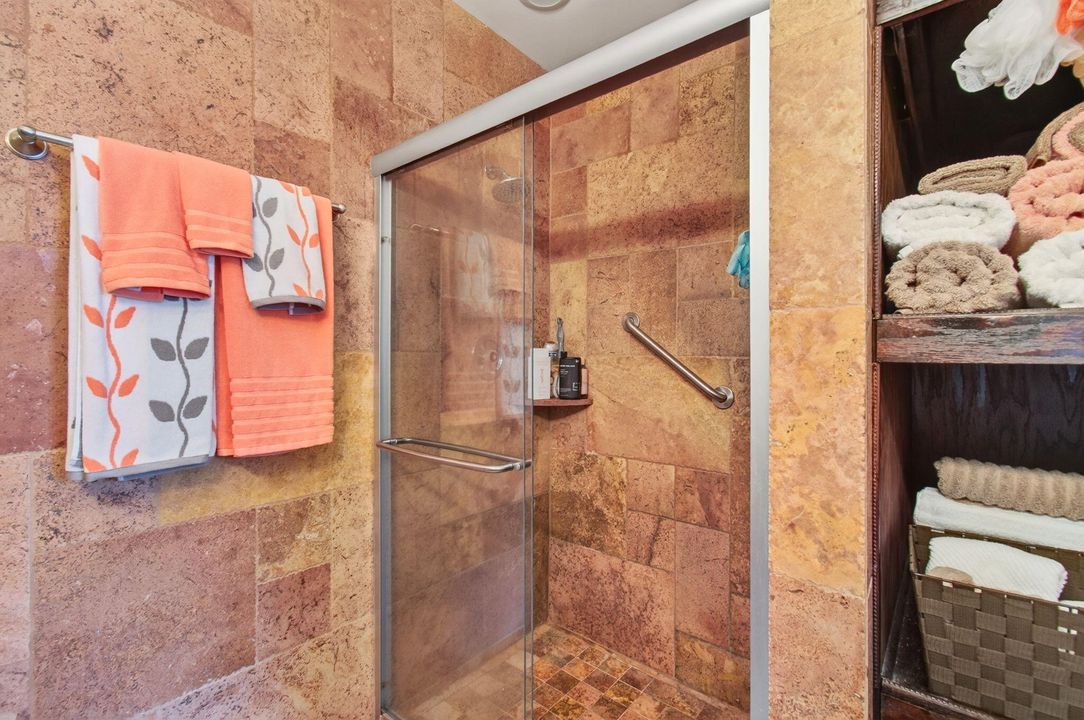 For Rent: $2,900 (2 beds, 2 baths, 1073 Square Feet)