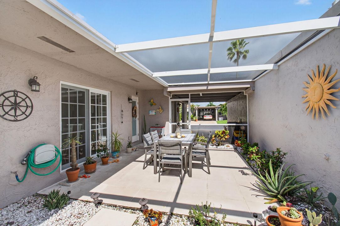 For Rent: $2,900 (2 beds, 2 baths, 1073 Square Feet)