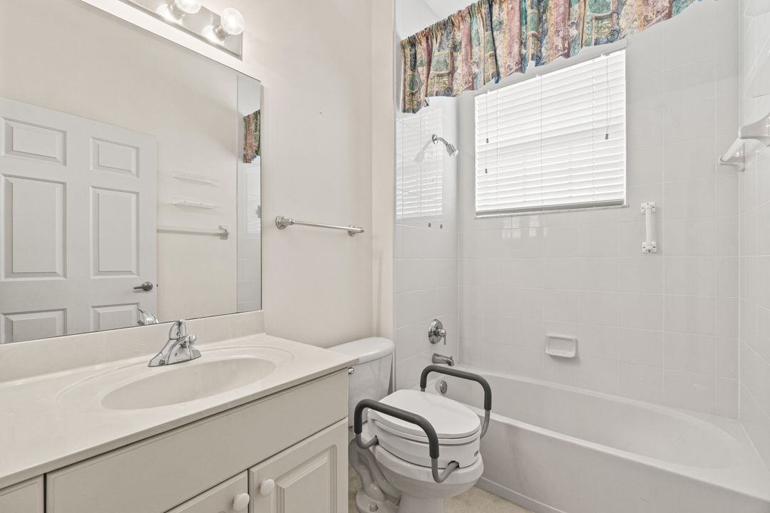 Active With Contract: $357,500 (2 beds, 2 baths, 1649 Square Feet)