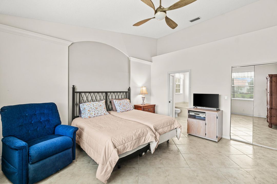 Active With Contract: $357,500 (2 beds, 2 baths, 1649 Square Feet)