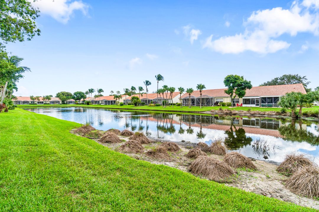 Active With Contract: $357,500 (2 beds, 2 baths, 1649 Square Feet)