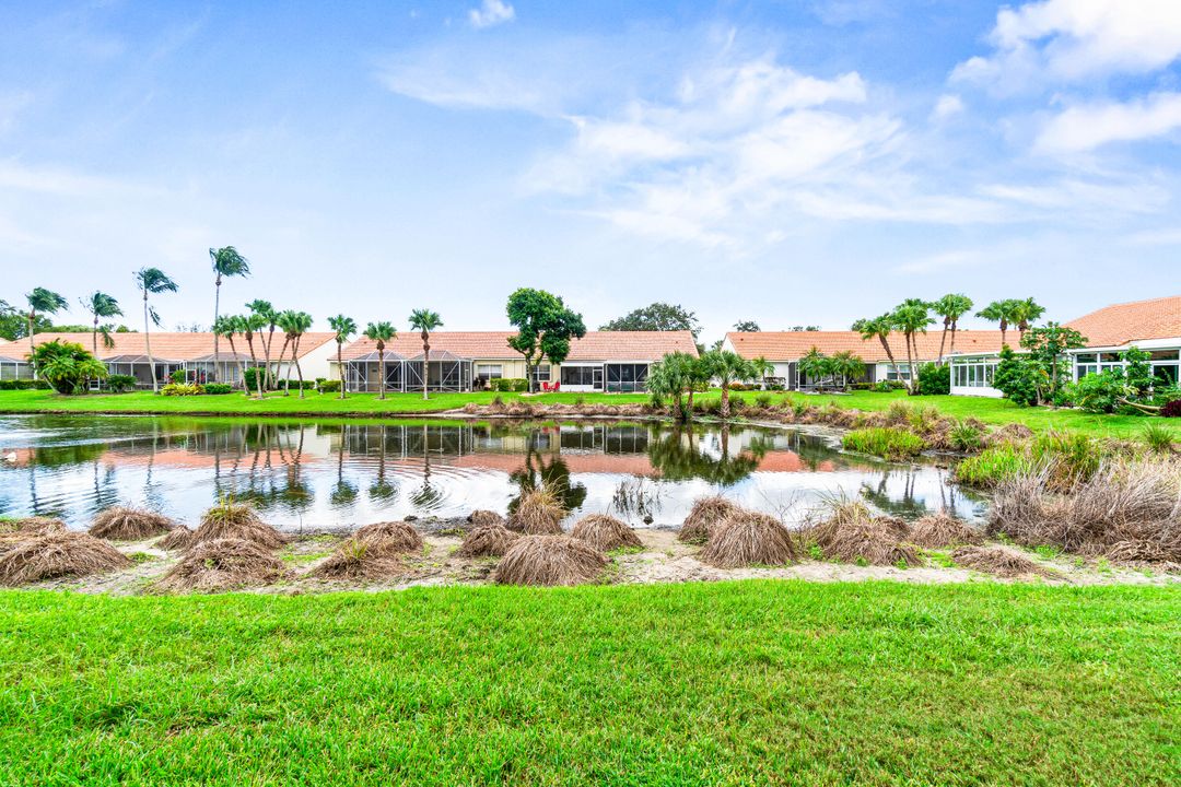 Active With Contract: $357,500 (2 beds, 2 baths, 1649 Square Feet)