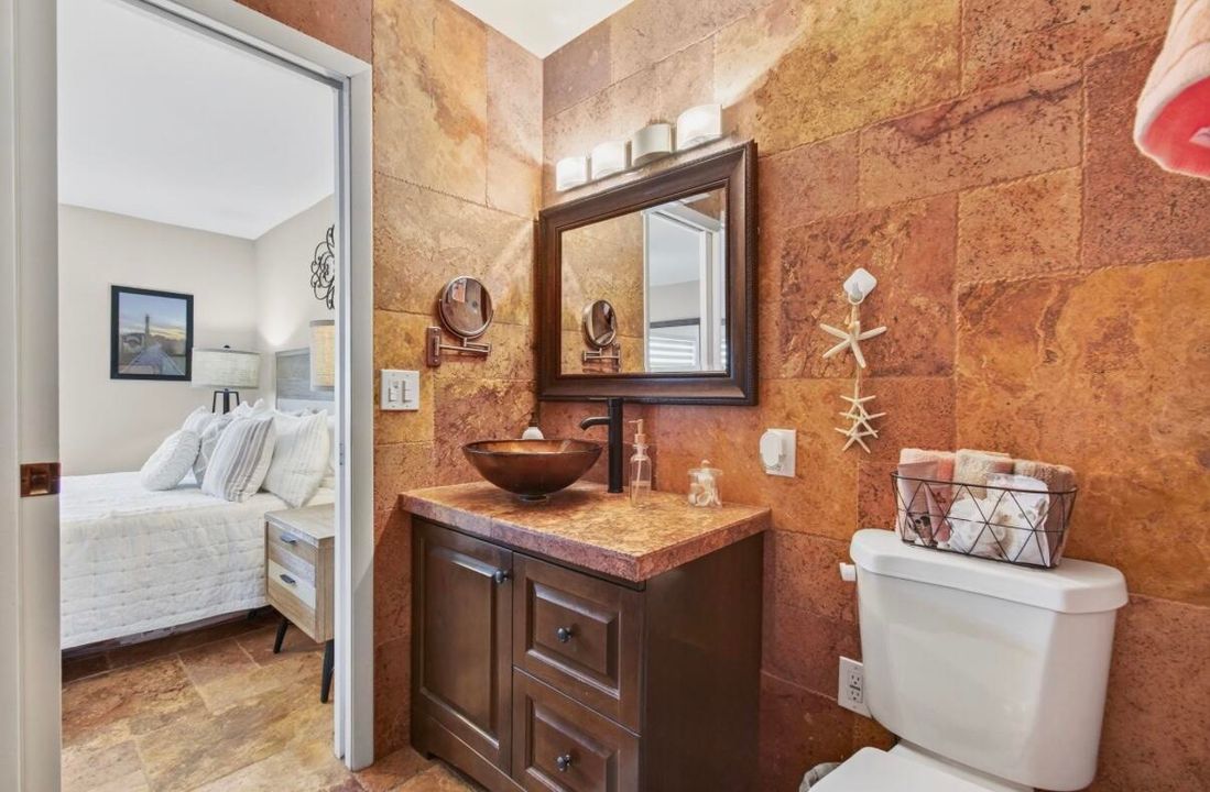 For Rent: $2,900 (2 beds, 2 baths, 1073 Square Feet)