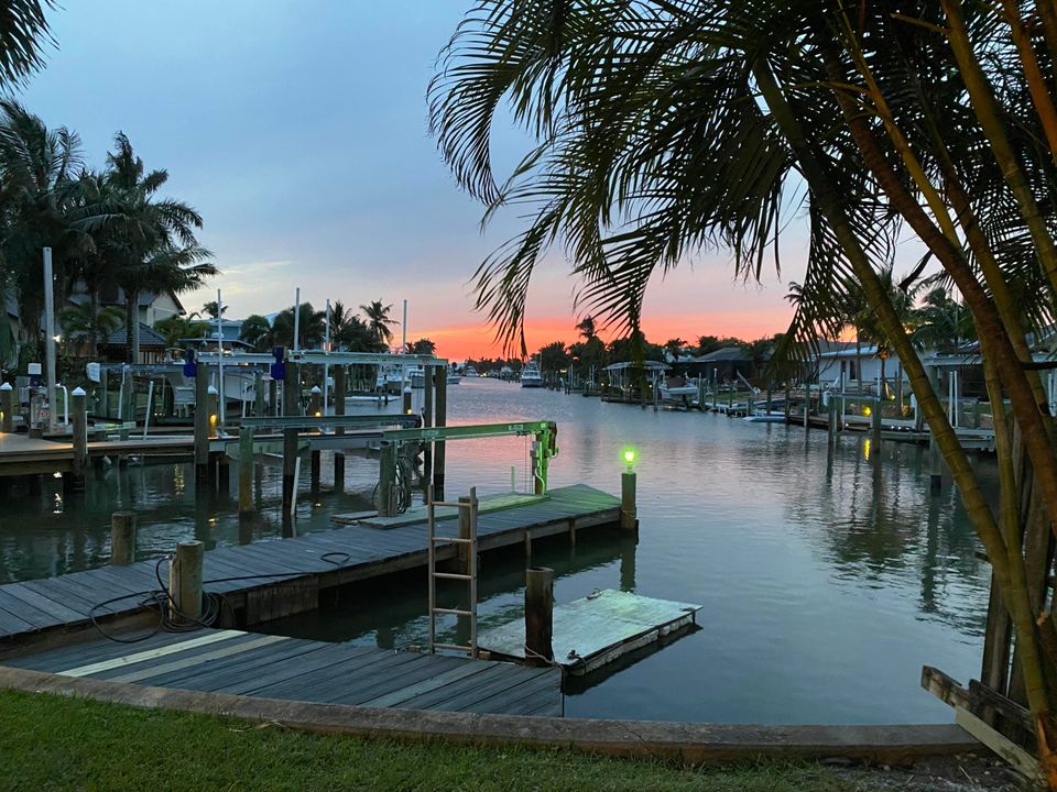 待售: $919,950 (3 贝兹, 2 浴室, 2007 平方英尺)