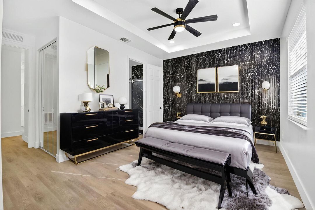 Под контрактом: $485,000 (4 спален, 3 ванн, 1880 Квадратных фут)