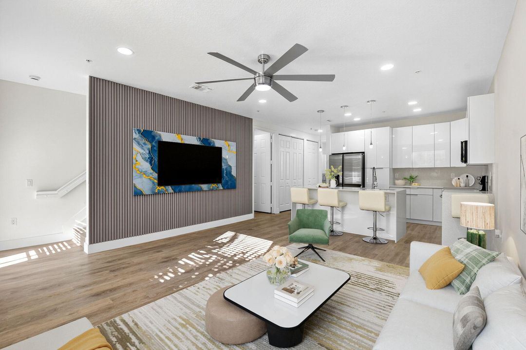 Под контрактом: $485,000 (4 спален, 3 ванн, 1880 Квадратных фут)