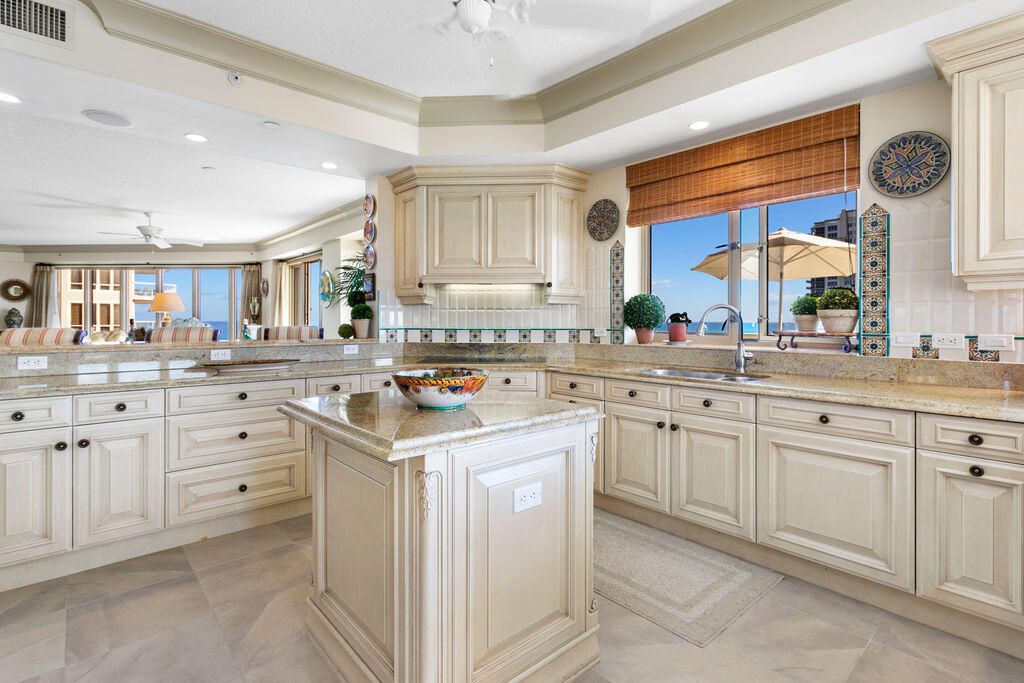 待售: $4,100,000 (3 贝兹, 3 浴室, 4069 平方英尺)