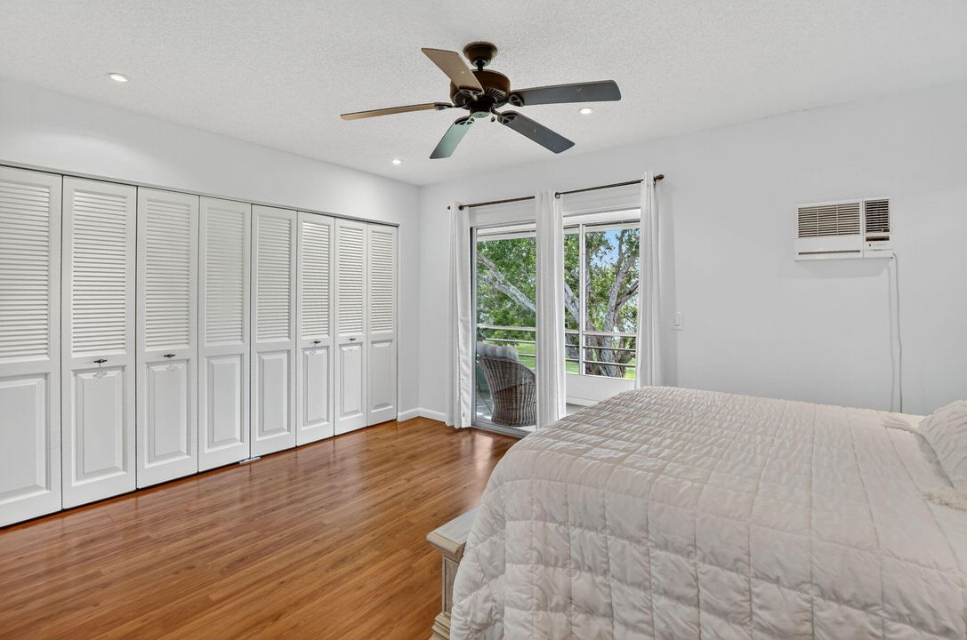 待售: $90,200 (1 贝兹, 1 浴室, 700 平方英尺)