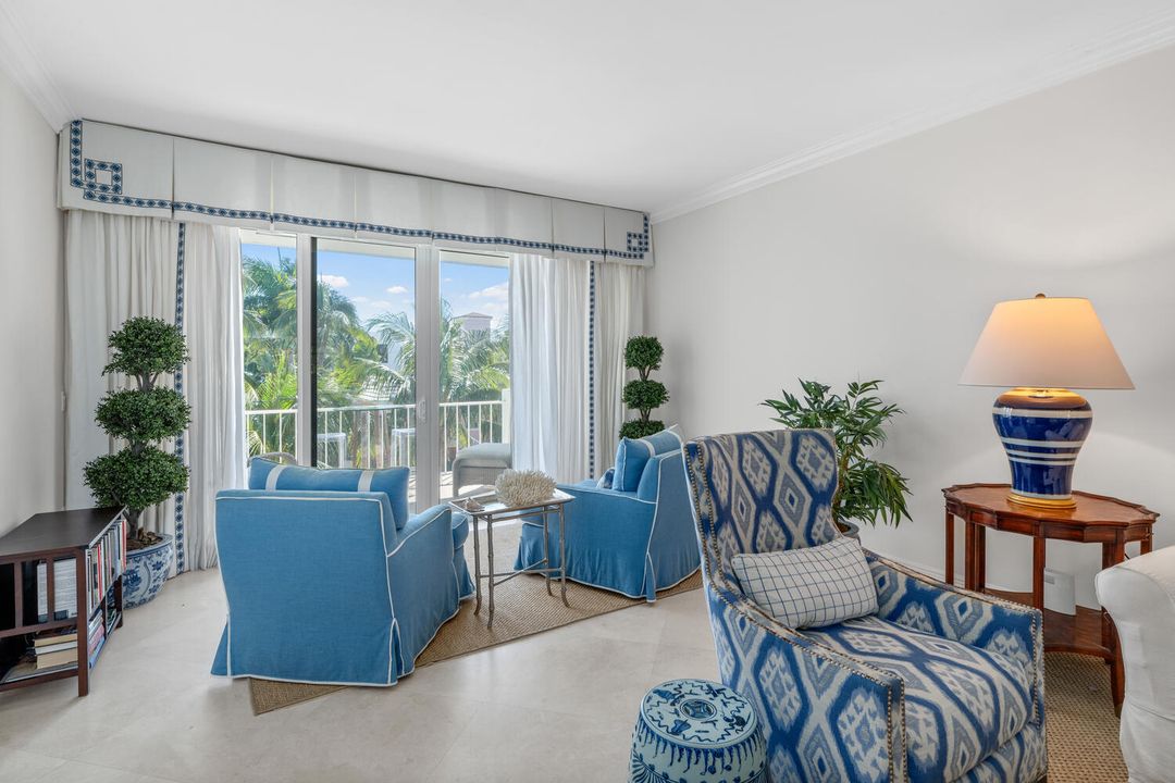 待售: $3,495,000 (2 贝兹, 2 浴室, 1428 平方英尺)