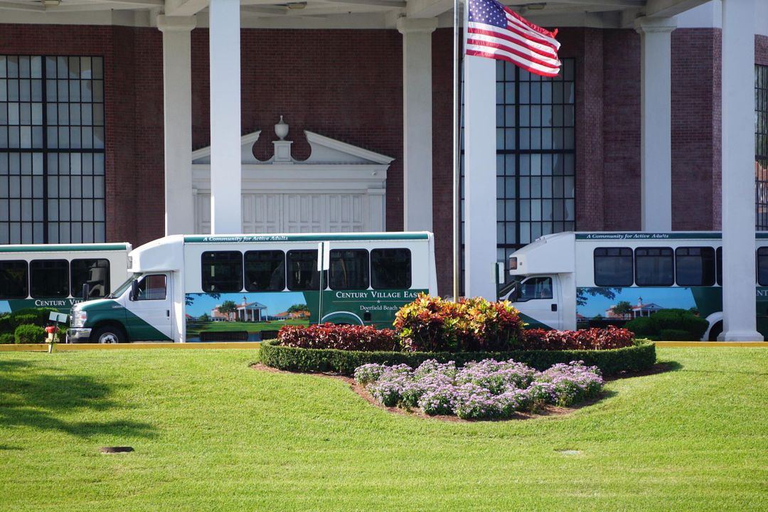 待售: $90,200 (1 贝兹, 1 浴室, 700 平方英尺)