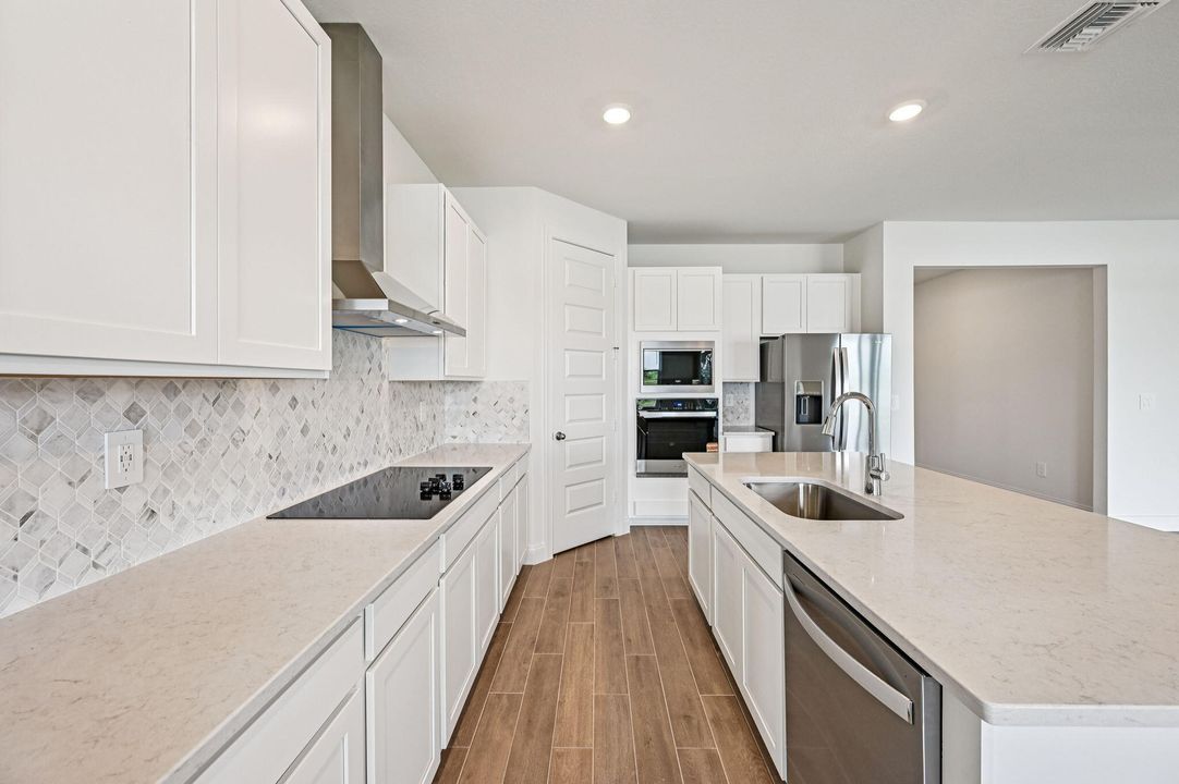 待售: $478,000 (3 贝兹, 2 浴室, 2181 平方英尺)