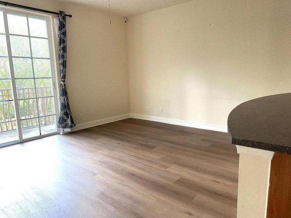 For Sale: $510,000 (3 beds, 3 baths, 1953 Square Feet)