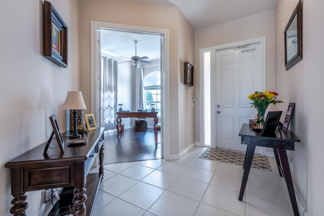 En Renta: $6,800 (3 camas, 3 baños, 2001 Pies cuadrados)