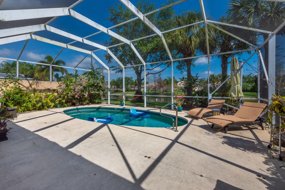 En Renta: $6,800 (3 camas, 3 baños, 2001 Pies cuadrados)