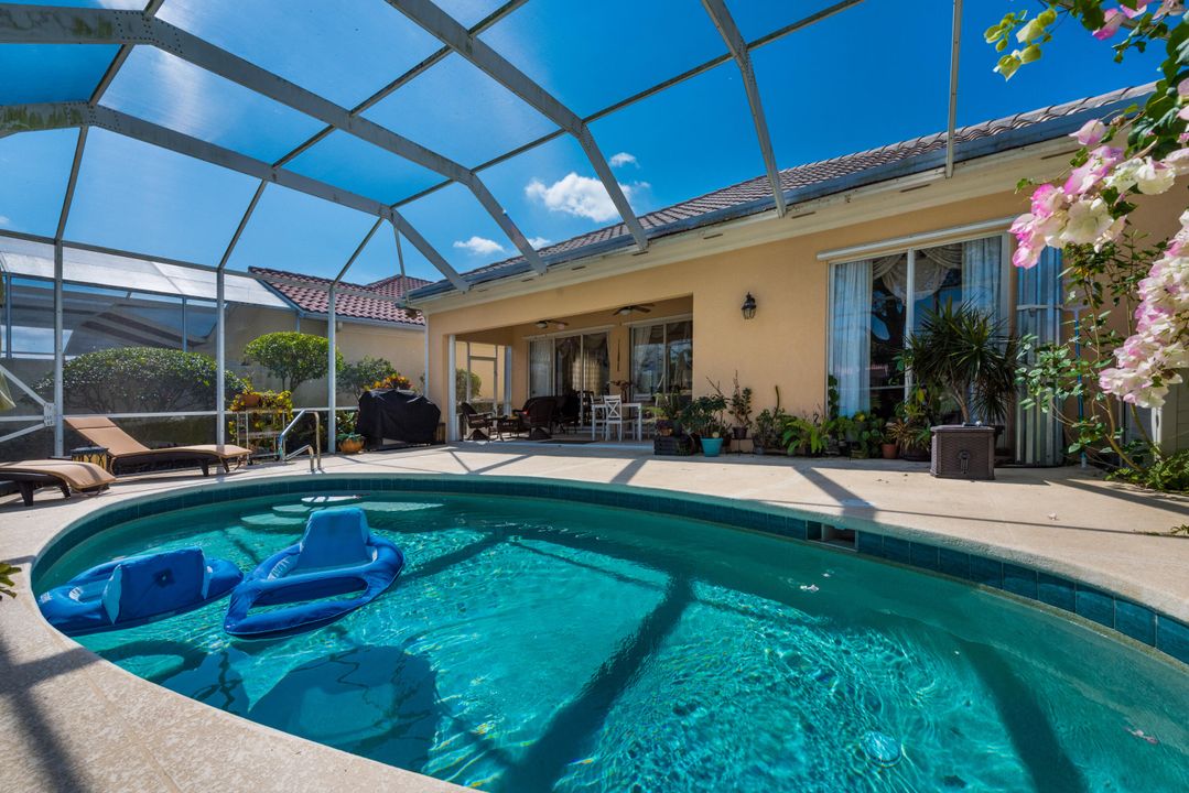 En Renta: $6,800 (3 camas, 3 baños, 2001 Pies cuadrados)