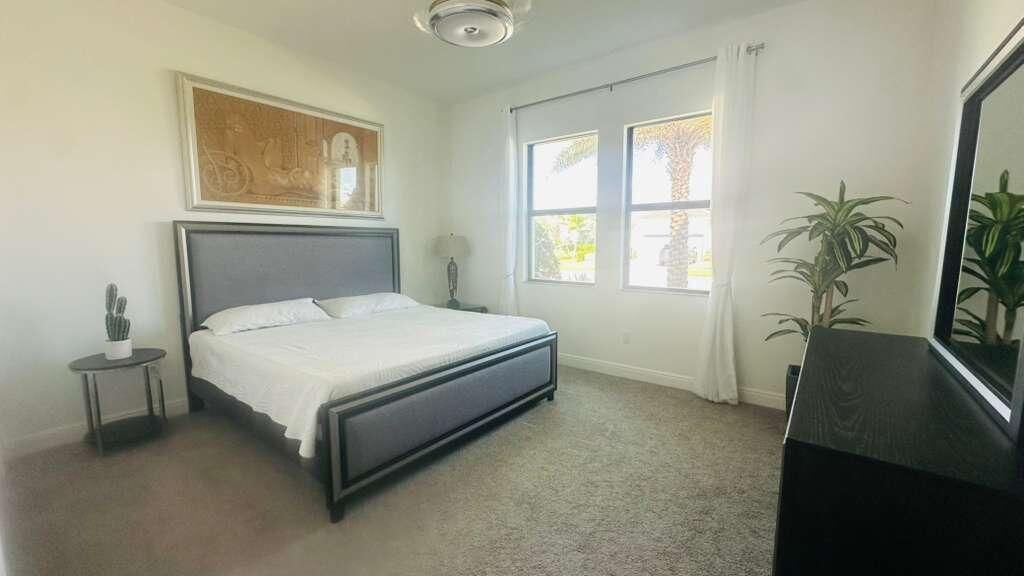 For Sale: $1,050,000 (3 beds, 3 baths, 3066 Square Feet)