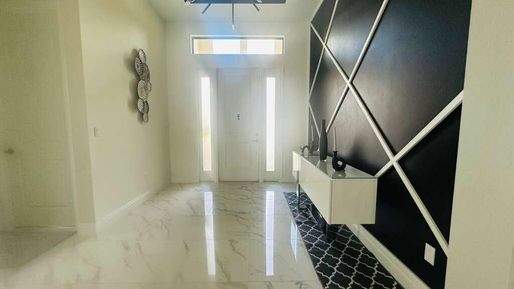 For Sale: $1,050,000 (3 beds, 3 baths, 3066 Square Feet)