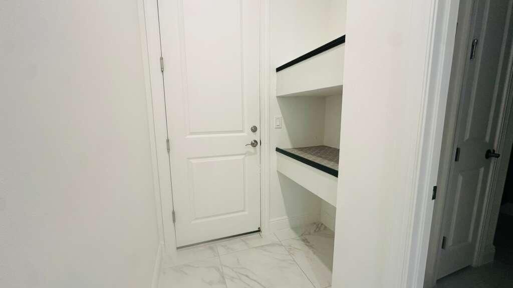 For Sale: $1,050,000 (3 beds, 3 baths, 3066 Square Feet)