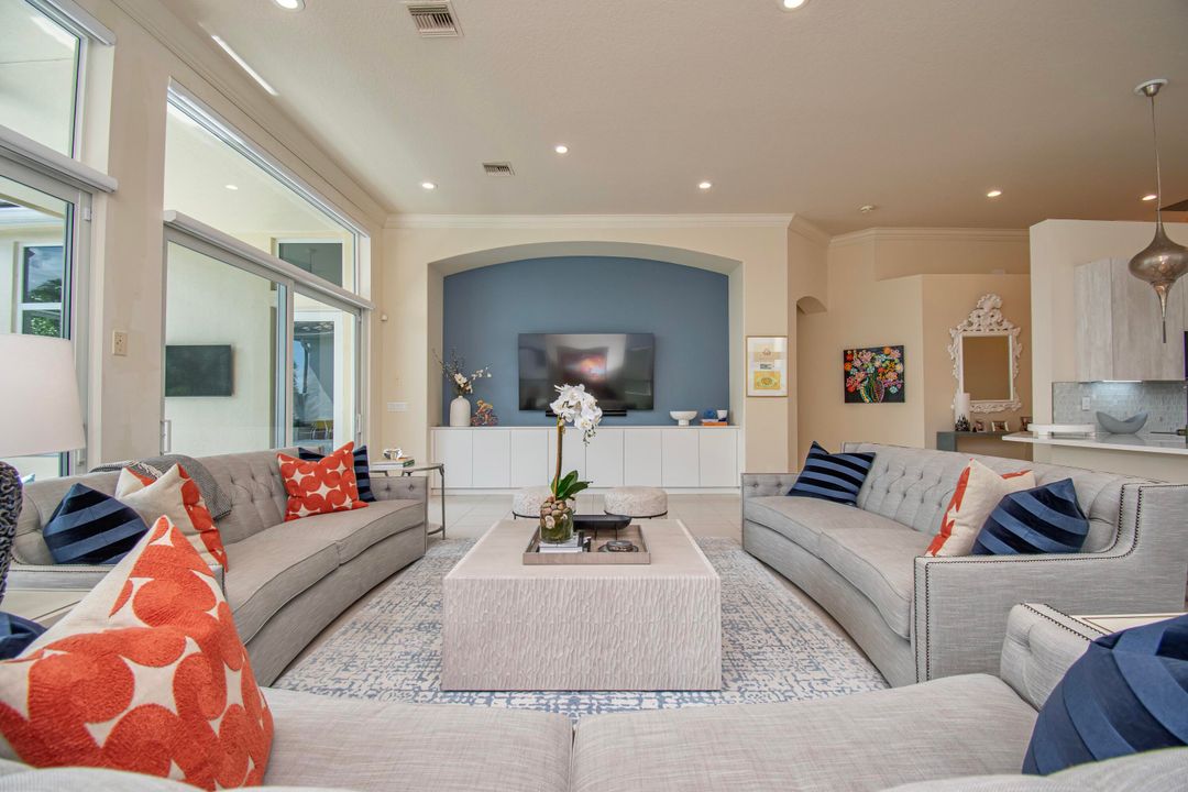 For Rent: $18,000 (3 beds, 3 baths, 2468 Square Feet)