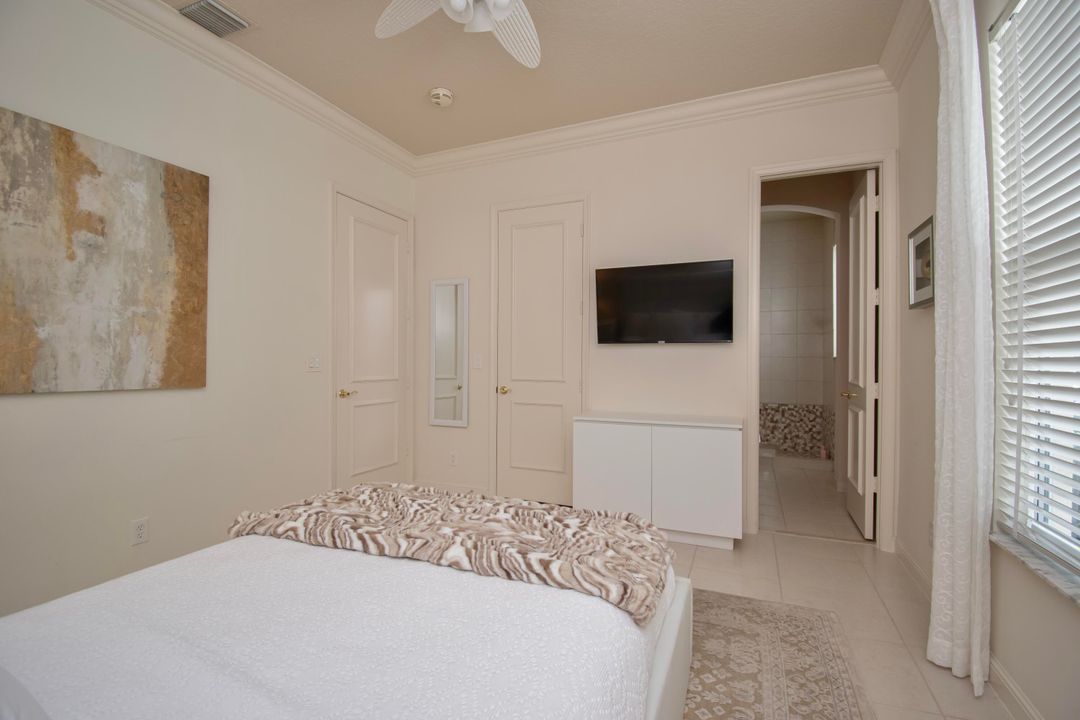 For Rent: $18,000 (3 beds, 3 baths, 2468 Square Feet)