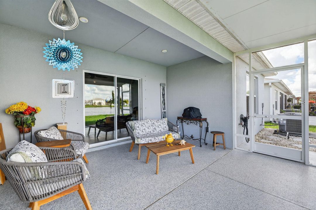 For Sale: $344,000 (3 beds, 2 baths, 1529 Square Feet)