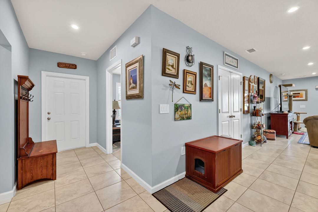 For Sale: $344,000 (3 beds, 2 baths, 1529 Square Feet)