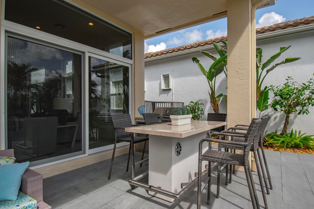 For Rent: $18,000 (3 beds, 3 baths, 2468 Square Feet)