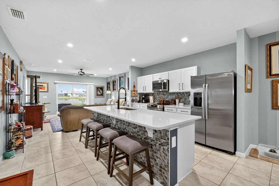 For Sale: $344,000 (3 beds, 2 baths, 1529 Square Feet)