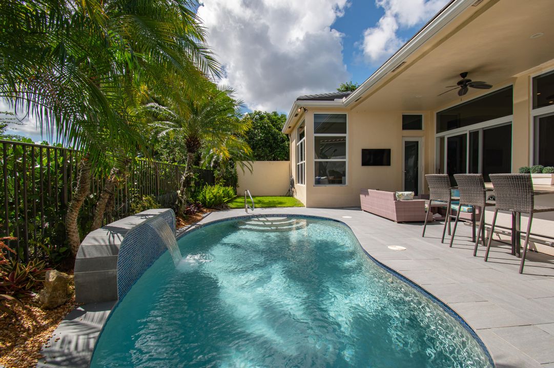 For Rent: $18,000 (3 beds, 3 baths, 2468 Square Feet)