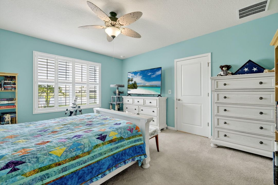 For Sale: $344,000 (3 beds, 2 baths, 1529 Square Feet)