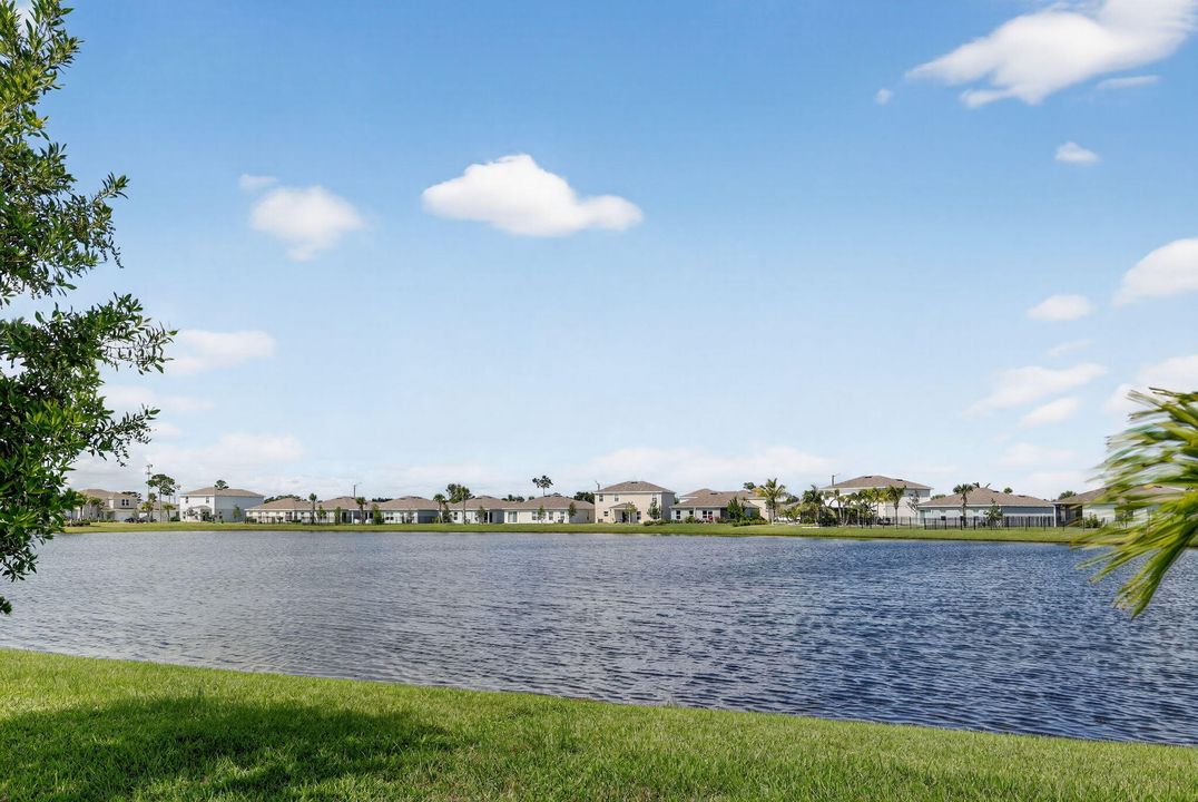 For Sale: $344,000 (3 beds, 2 baths, 1529 Square Feet)