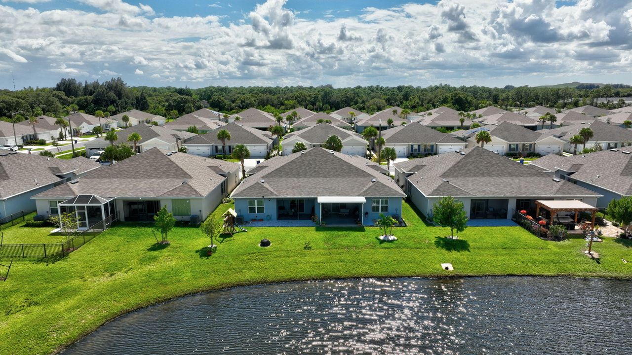 For Sale: $344,000 (3 beds, 2 baths, 1529 Square Feet)