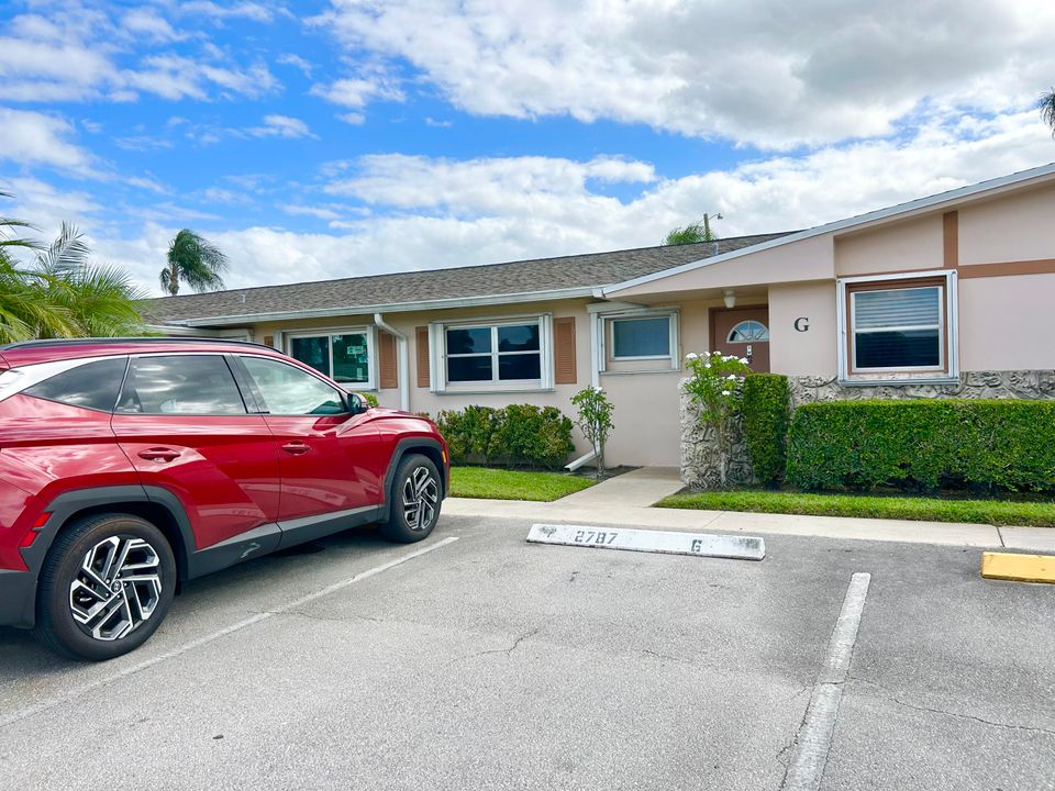 For Sale: $110,000 (2 beds, 2 baths, 910 Square Feet)